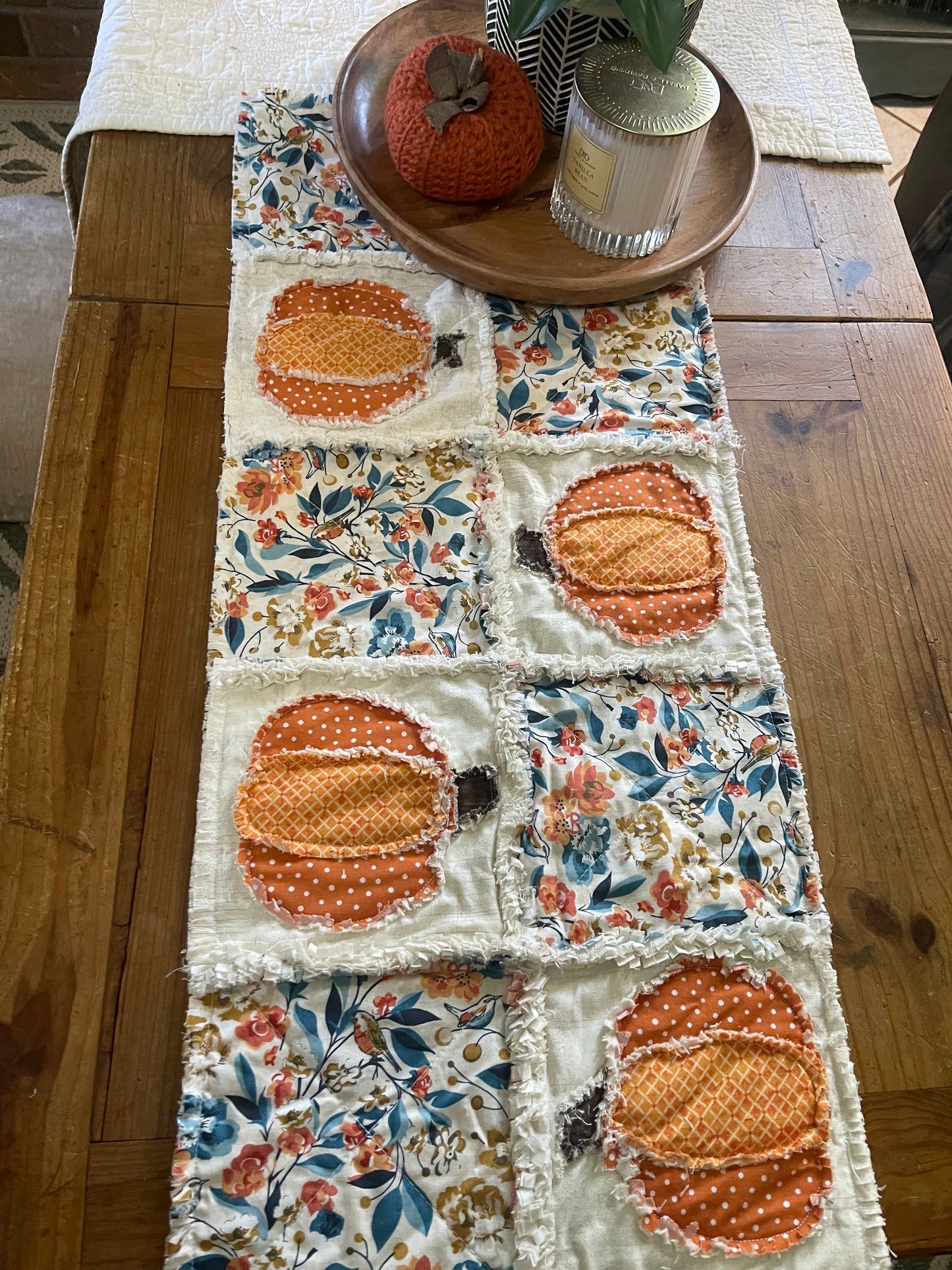 Fall rag style pumpkin appliqué table runner bird