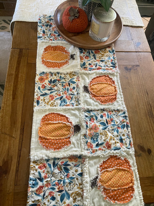 Fall rag style pumpkin appliqué table runner bird