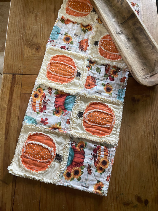 Fall rag style pumpkin appliqué table runner